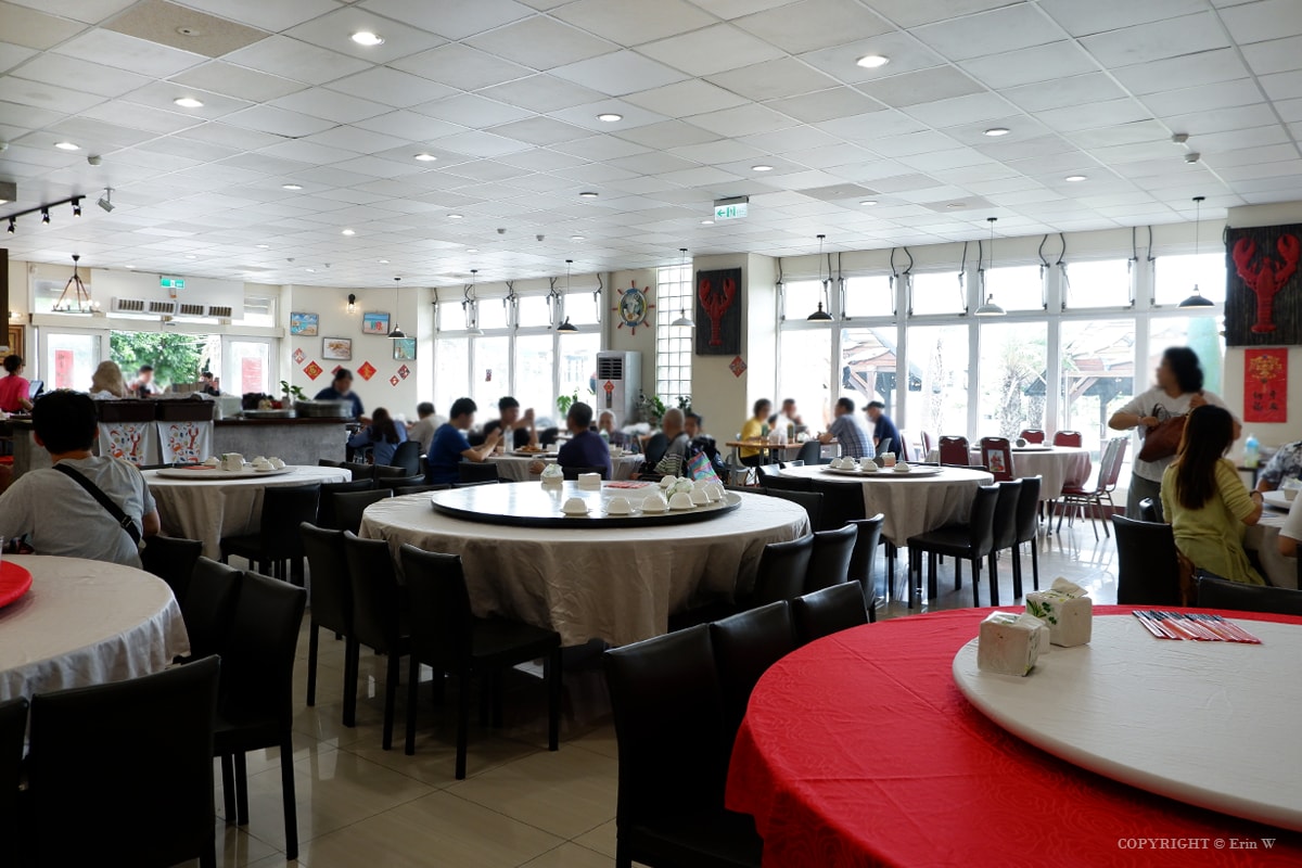【新竹餐廳】 老漁港新海鮮餐廳 豪邁霸氣水桶海鮮大餐 視覺味覺雙饗受 新竹區漁會旁 - 第8張圖 【新竹餐廳】 老漁港新海鮮餐廳 豪邁霸氣水桶海鮮大餐 視覺味覺雙饗受 新竹區漁會旁