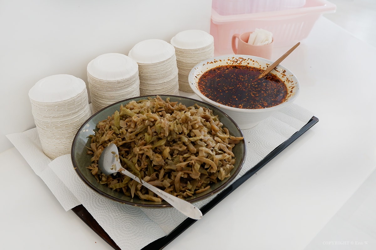 【苗栗頭份】厚醍牛肉麵 就是只賣牛肉麵!入口即化的Q軟牛筋與軟嫩厚實大塊牛肉 還有無限暢飲氣泡水 頭份中央店