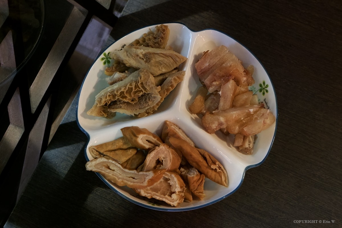 【新竹火鍋】老洄味麻辣鴛鴦鍋 (原竹北齊味) 竹北低調隱藏版經典麻辣鍋 豆腐鴨血入味多汁 一口入魂
