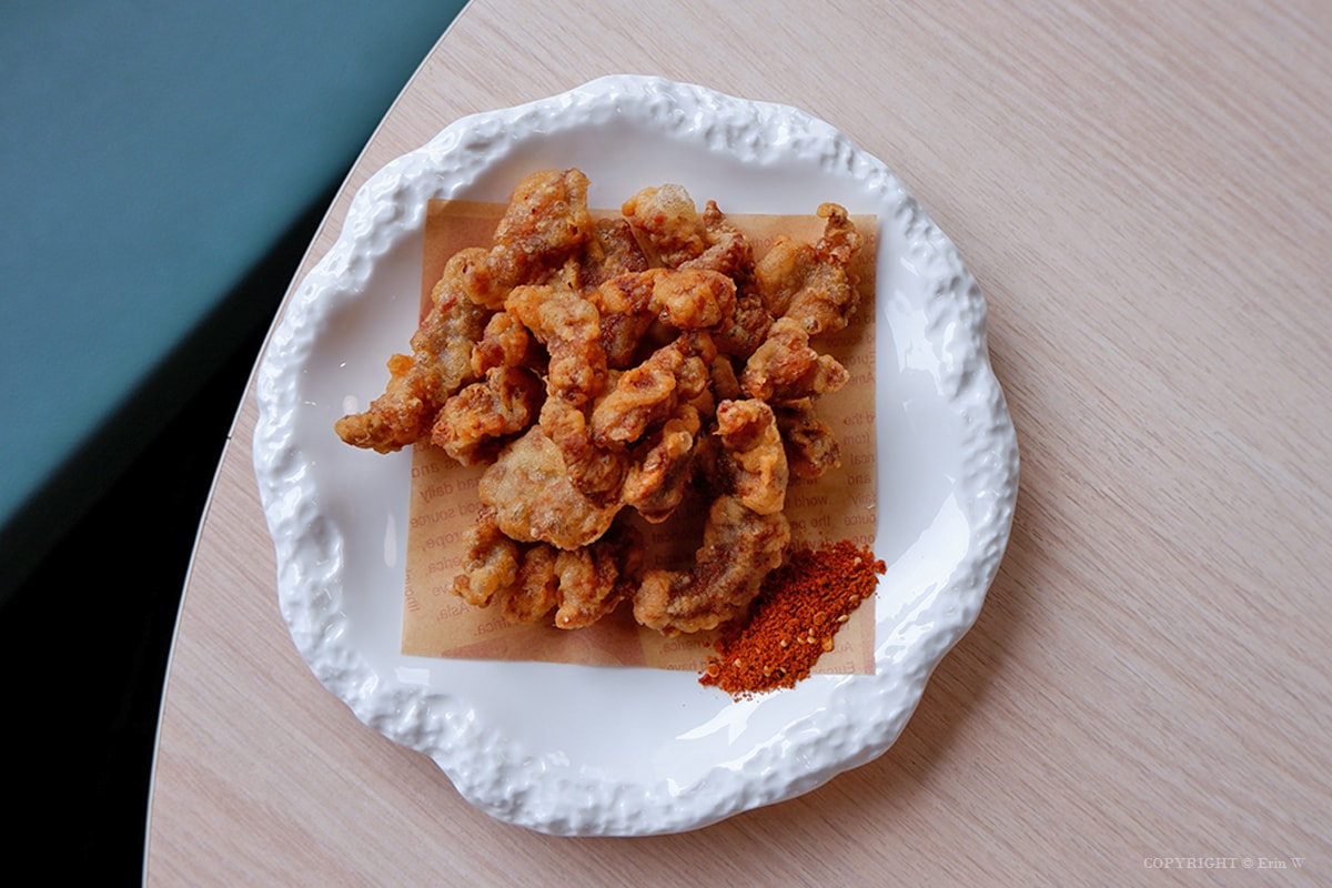 新竹．香山｜跳脫傳統印象 升級版質感用餐空間 多樣主餐與小食全新搭配 元爵味 黃燜雞米飯 新竹香山店