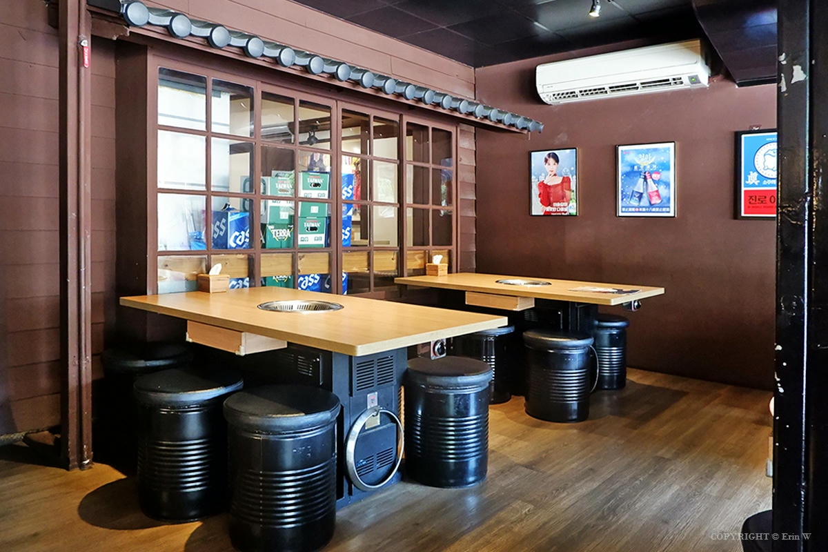 新竹｜味、肉舖韓國烤肉｜在地10年老店 韓國街頭懷舊風 道地韓式烤肉與小菜無限暢享