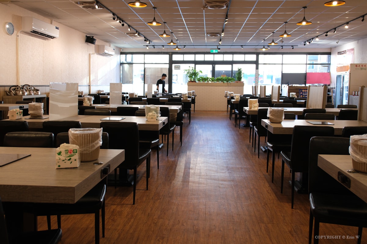苗栗.頭份|不打羊 頭份店|羊大骨、羊腳筋隨你吃到飽!超狂自助吧+免費升級鴛鴦鍋還不收服務費 肉控快衝 - 第3張圖 苗栗.頭份|不打羊 頭份店|羊大骨、羊腳筋隨你吃到飽!超狂自助吧+免費升級鴛鴦鍋還不收服務費 肉控快衝
