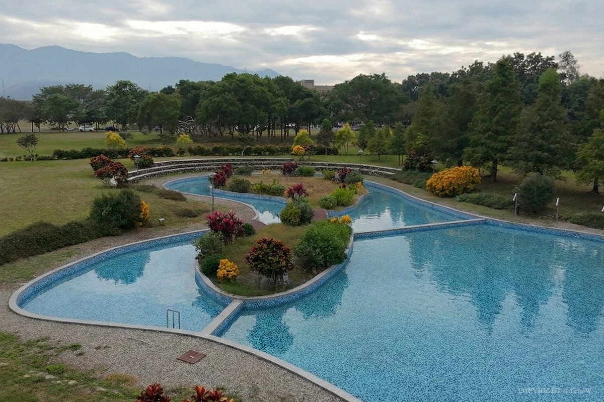 雲林・古坑｜翠華會館｜坐落在校園裡的靜謐度假會館 擁抱山色、咖啡香與親近自然的慢旅時光
