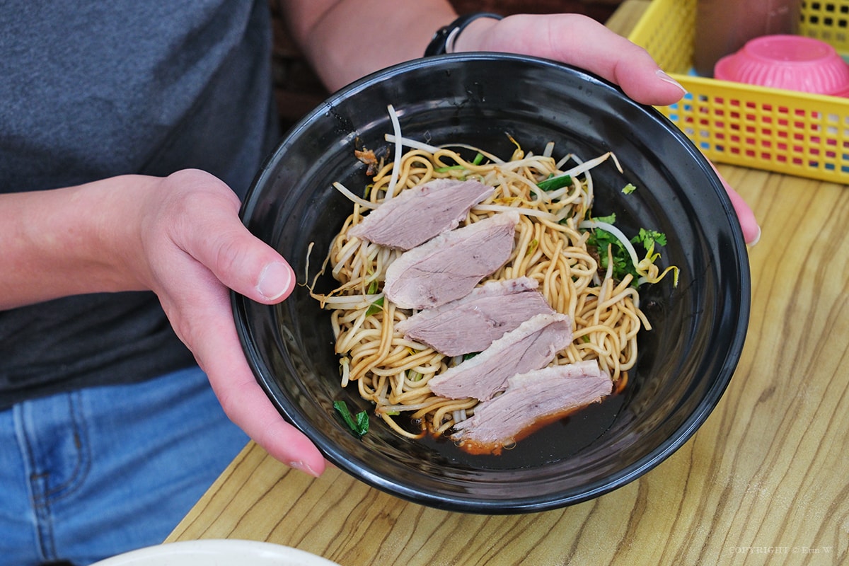苗栗.竹南|國鼎鵝肉飯·玉里麵|鮮嫩鵝肉料理與道地香Q玉里麵 一到用餐時間就客滿的竹南小吃店 - 第11張圖 苗栗.竹南|國鼎鵝肉飯·玉里麵|鮮嫩鵝肉料理與道地香Q玉里麵 一到用餐時間就客滿的竹南小吃店