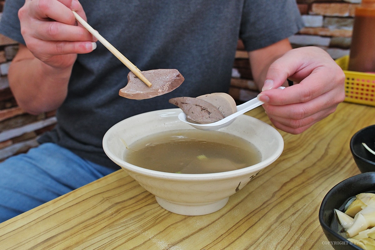 苗栗.竹南|國鼎鵝肉飯·玉里麵|鮮嫩鵝肉料理與道地香Q玉里麵 一到用餐時間就客滿的竹南小吃店 - 第19張圖 苗栗.竹南|國鼎鵝肉飯·玉里麵|鮮嫩鵝肉料理與道地香Q玉里麵 一到用餐時間就客滿的竹南小吃店