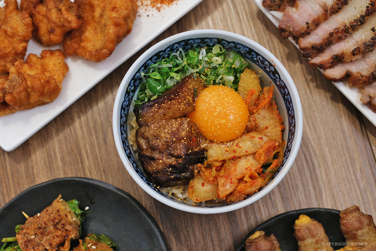 新竹・竹北｜UNCLE RAY 串燒•牛飲•咖喱｜多元餐點滿足挑剔味蕾 大螢幕轉播賽事熱血開吃