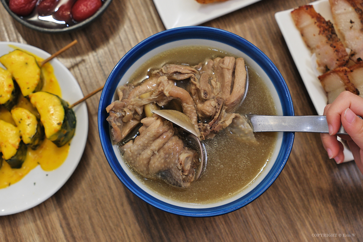 新竹・竹北｜UNCLE RAY 串燒•牛飲•咖喱｜多元餐點滿足挑剔味蕾 大螢幕轉播賽事熱血開吃