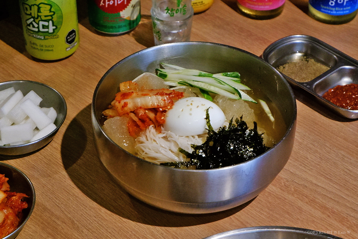 新竹｜味、肉舖韓國烤肉｜藏身日式老屋的韓式烤肉店 道地韓國家常味、小菜生菜免費續