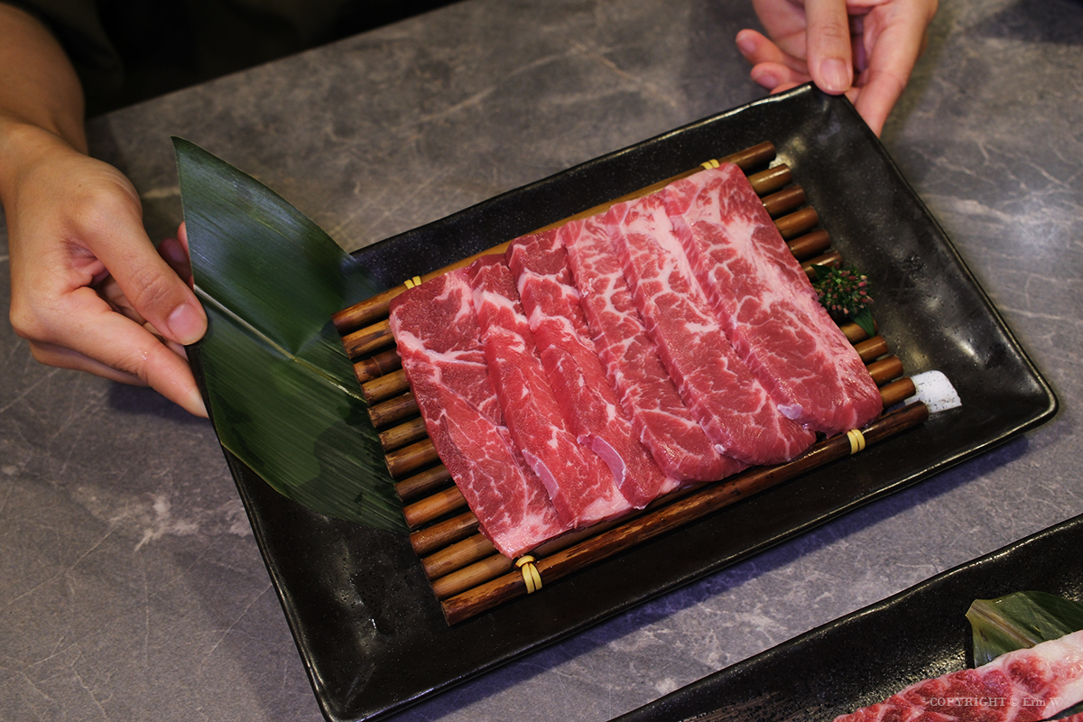 新竹・竹北｜吃肉肉燒肉專門店-竹北店｜不只吃燒肉！A5和牛、生魚片、手搖飲、甜點一次全包了！